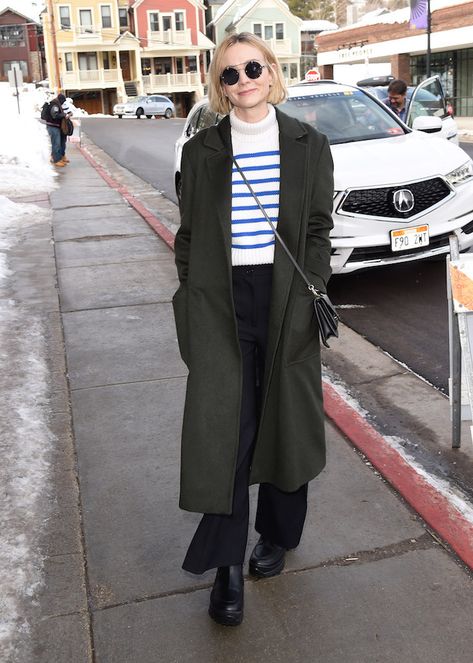 Carey Mulligan in a sweater, long coat, wide leg pants and boots | For more style inspiration visit 40plusstyle.com Carey Mulligan Style, Carey Mulligan, Sundance Film Festival, Sundance Film, Style Inspiration Winter, Winter Outfit Inspiration, Celebrity Street Style, Winter Weather, The Act