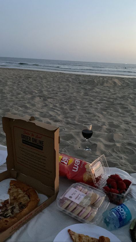 Picnic. Aesthetic . Muslim. Hijabi. Picnic on beach. Spring. Summer. Socal. San diego. Coronado beach. California Hijabi Picnic, Picnic On Beach, San Diego Coronado, Picnic On The Beach, Coronado Beach, Picnic Aesthetic, Vacay Vibes, San Diego Beach, On Beach