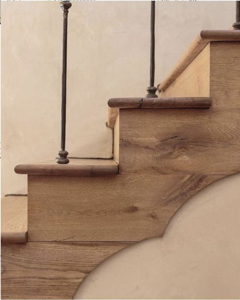 French Staircase, Railing Wood, Rustic Stairs, Architecture Design Studio, Stair Design, Landing Area, Entry Stairs, Stair Railings, Joinery Design