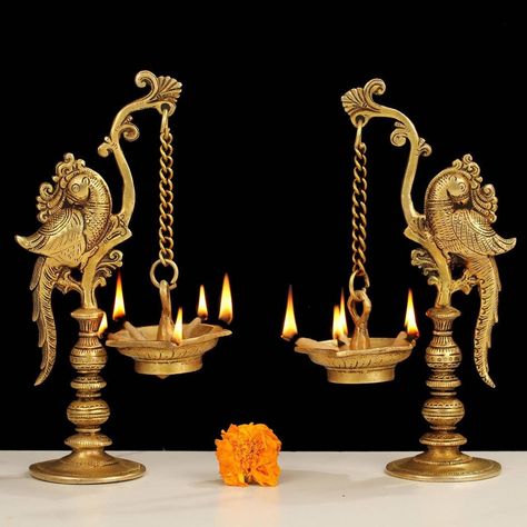 Brass Home Decor Indian, Brass Decor Indian, Pooja Design, Hindu Mandir, Brass Diyas, Diwali 2024, Diya Designs, Diya Decoration Ideas, Black Dessert