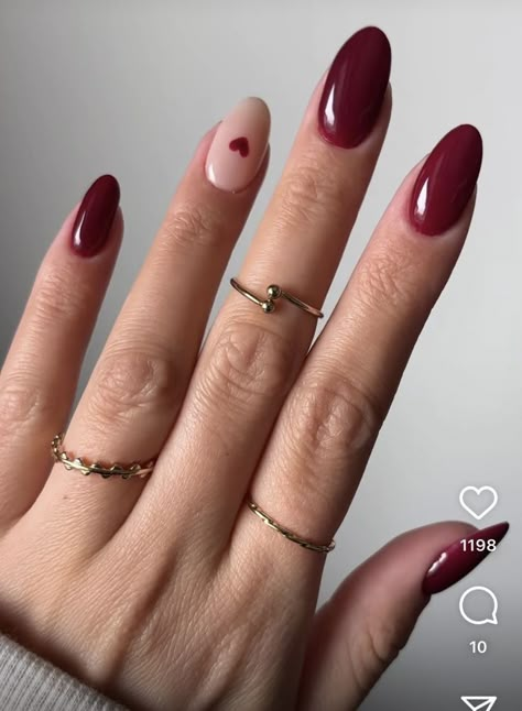 Nail Nail Designs, Short Red Nails, Burgundy Nail Designs, Unghie Sfumate, Wine Nails, Maroon Nails, February Nails, Subtle Nails, Simple Gel Nails