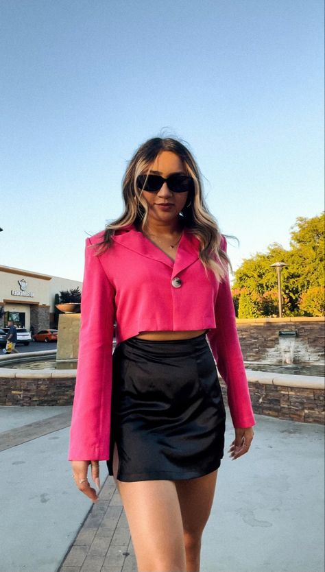 Crop blazer in hot pink with black skirt and black sunglasses Black And Pink Bachelorette Outfit, Hot Pink And Black Outfit, Hot Pink Skirt Outfit, Summer Business Outfits, Skirt And Thigh Highs, Pink Skirt Outfits, Hot Pink Blazer, Hot Pink Blouse, Hot Pink Skirt