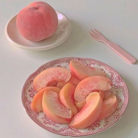 Peach Aesthetic, Junk Food Snacks, The Fruit, Colour Palettes, Pretty Food, Food Cravings, Cute Food, Peaches, Pink Aesthetic