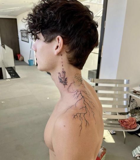 Torso Tattoos, Back Of Neck Tattoo, Jaden Hossler, Small Hand Tattoos, Badass Tattoos, Dainty Tattoos, Perfect Boy, Word Tattoos, Tattoo Design Drawings