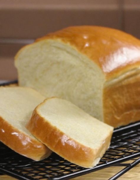 White Yeast Bread Recipes, The Best Sandwich Bread Recipe, Homemade Amish Bread, White Bread Recipe Homemade One Loaf, Instant Rise Yeast Bread, Amish Milk Bread Recipe, Amish Sandwich Bread, Fast Acting Yeast Bread, Easy Amish Bread Recipes