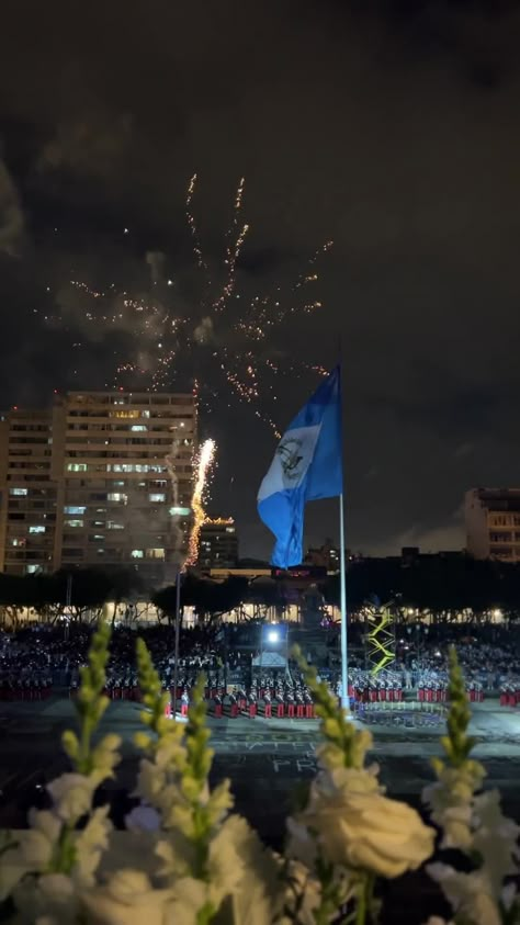 Guatemala Flag Wallpaper, Guatemala Wallpaper Iphone, Guatemala Flag Aesthetic, Guatemala Wallpaper, Guatemala Culture, Guatemala Aesthetic, Latina Wallpaper, Guatemalan Flag, Guatemala Flag