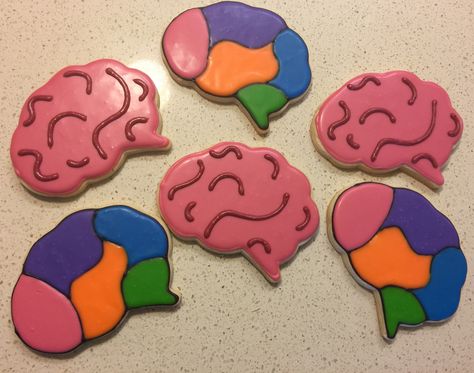 Brain sugar cookies for neuroscience dept Brain Cake Psychology, Neuroscience Graduation Party, Brain Cookies Decorated, Psychology Themed Graduation Party, Brain Themed Party, Psychology Party Ideas, Brain Cookies, Slp Cookies, Health Cookies