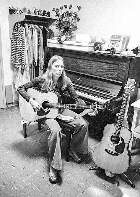 Joni Mitchell, Laurel Canyon, 70s Music, This Is Your Life, Female Musicians, Leonard Cohen, I'm With The Band, Acoustic Guitars, Music People