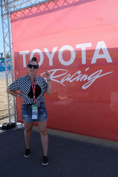 What to Wear on Race Day | Race Day Outfit Ideas for NASCAR, IndyCar, Formula 1, and more #sfblogger #ootd #wiw #fashionbloggers #outfits #outfitoftheday #outfitideas #summerstyle #summerfashion Vans Outfit Ideas, Nascar Outfit, Track Outfits, Race Day Fashion, Cute Summer Outfits For Women, Race Outfit, Race Day Outfits, Vans Outfit, Day Outfit Ideas