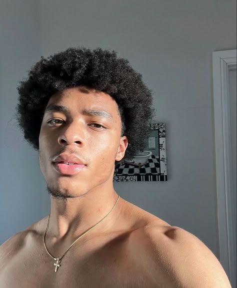 Short Afro Men, Small Afro, Short Afro Hair, Mini Afro, Twist Hair Men, Black Boy Hairstyles, Waves Hairstyle Men, Taper Fade Short Hair, Taper Fade Curly Hair