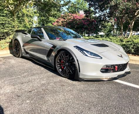 Chevrolet Corvette C7 Z06 painted in Nardo Gray  Photo taken by: @rgr_z06 on Instagram  Owned by: @rgr_z06 on Instagram Zo6 Corvette, Corvette C7 Z06, Chevy Corvette Z06, Roush Mustang, Gray Photo, C7 Z06, Chevrolet Corvette C7, Chevrolet Corvette Z06, Chevy Muscle Cars