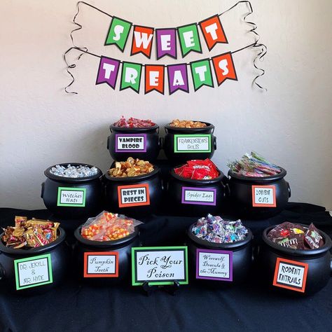 A must for any Halloween party is to treat your guests to a spooktacular candy bar! Set it up effortlessly with this bundle that includes a “Sweet Treats” banner and a set of 11 whimsical candy table signs. These sturdy card stock signs come in a color scheme of purple, green, orange, and black to easily coordinate with your other spooky decorations. Candy Table Signs, Halloween Candy Bar, Buffet Signs, Candy Bar Sign, Hocus Pocus Party, Dulces Halloween, Candy Signs, Candy Bar Party, Candy Bar Wedding