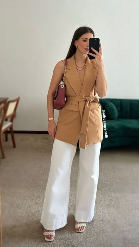 Look Office, Elegante Casual, Classy Work Outfits, Stylish Work Outfits, Casual Chic Outfit, Fashion Mistakes, Street Style Chic, Looks Chic, Blazer Outfits