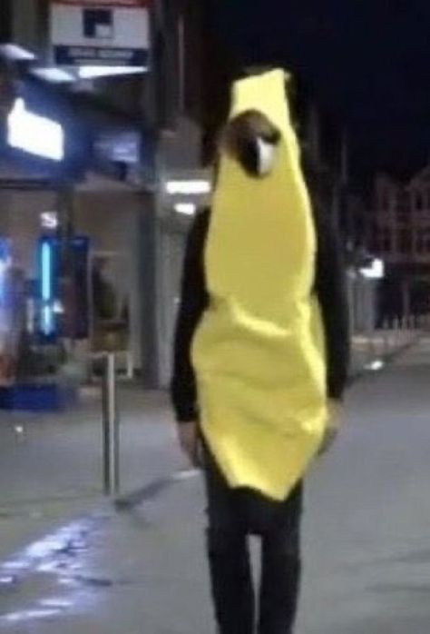 Banana Costume, Banana Man, King Boo, Hot British Men, Funny Shorts, Minecraft Funny, He Makes Me Happy, Just Run, I Have No Friends