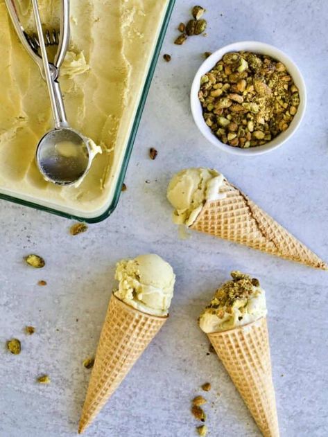 Pistachio Gelato Recipe, Italian Gelato Recipe, Dairy Free Gelato, Quick Summer Desserts, Kitchen Aid Ice Cream, Peppermint Crisp Tart, Gelato Recipes, Vitamin C Retinol, Pistachio Gelato