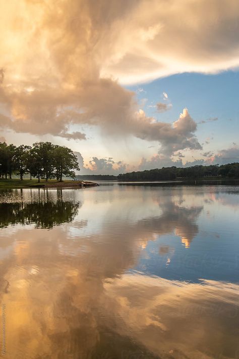 Liana Flores, Cloud Photos, Lake Painting, 10th Grade, Lake Water, Storm Clouds, Landscape Pictures, Inspirational Images, Scotch