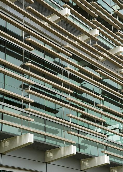 UTdallas_inset02 Horizontal Louvres Facade, Horizontal Louver Facade, Louvre Facade, Horizontal Louvers, Louvers Design, University Of Texas At Dallas, Glass Wall Systems, Building Skin, Wood Facade