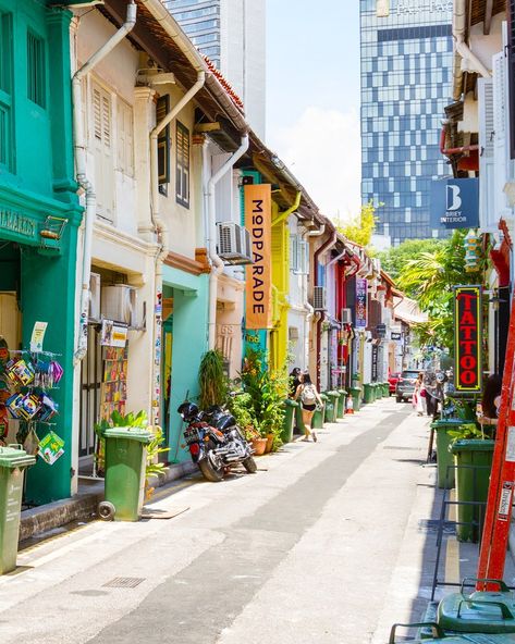 Haji Lane, Singapore - Culture Review - Condé Nast Traveler Singapore City Aesthetic, Bugis Street Singapore, Asian City Aesthetic, Singapore Icon, Singapore Painting, Singapore Culture, Zoo Aesthetic, Haji Lane Singapore, Singapore Aesthetic