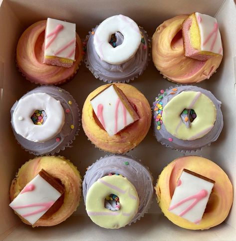 Primrose Bakery (@primrosebakery) • Instagram photos and videos Buttercream Cakes, Party Rings, March 1, Which One Are You, Cupcakes Decoration, Butter Cream, Angel, Instagram Photos, Cake