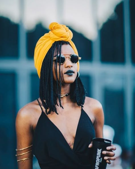 15+ Headwrap Styles You'll Love This Season V Cut Hair, Small Box Braids, Medium Box Braids, Blonde Box Braids, Short Box Braids, Head Wrap Styles, Hair Scarf Styles, Try On Hairstyles, Long Box Braids