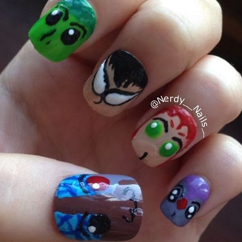 Teen Titans #cute #nails #nail #art #teentitans #nailart #nerd #nerdy #nerd #instagram #nerdynails #cute #star #starfire #robin #raven… Teen Nail Designs, Robin Raven, Art Ideas For Teens, Teen Nails, Anime Nails, Nude Nail Designs, Cute Star, Art Youtube, Simple Nail Designs