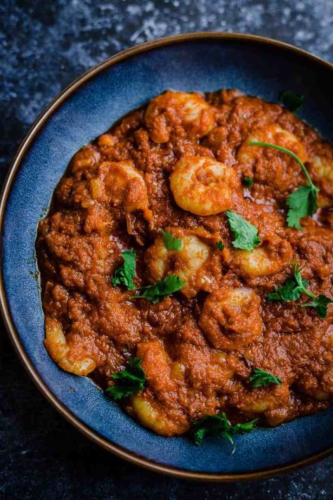 Prawn Curry Recipe Prawn Curry Recipe, Prawn Masala, Masala Fish, Prawn Dishes, Curry Recipes Easy, Prawn Curry, Ninja Recipes, Prawn Recipes, Curry Recipes Indian