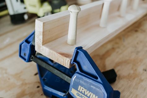 DIY Peg Rail: Transform Your Space with This Easy Woodworking Project - Decor Hint Peg Shelf Diy, Kitchen Peg Rail, Diy Peg Rail, Peg Rails, Shaker Peg Rail, Peg Shelf, Best Spray Paint, Cottage Extension, Peg Rail