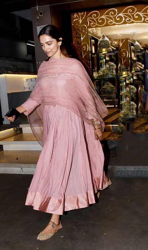 Deepika Padukone. Anarkali Deepika Padukone, Deepika Padukone Kurti Outfit, Dipika Padukone Dresses, Deepika Padukone Traditional Outfits, Deepika Padukone In Traditional, Deepika Padukone Anarkali Suits, Deepika Padukone Salwar Suits, Deepika Padukone Indian Outfits, Deepika Padukone Style Dresses