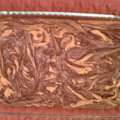 Peanut Butter Bark Recipes, Peanut Butter Chocolate Bark, Nutella Cream Cheese, Peanut Butter Bark, Chocolate Bark Recipe, Sweets Bar, Brownie Cheesecake, Nutella Cheesecake, Marble Square