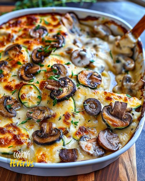 Zucchini Alfredo Bake Chicken Zucchini Bake, Zucchini Alfredo, Vegetarian Alfredo, Baked Ravioli Casserole, Alfredo Bake, Make Alfredo Sauce, Toaster Oven Recipes, Ravioli Bake, Zucchini Pizzas