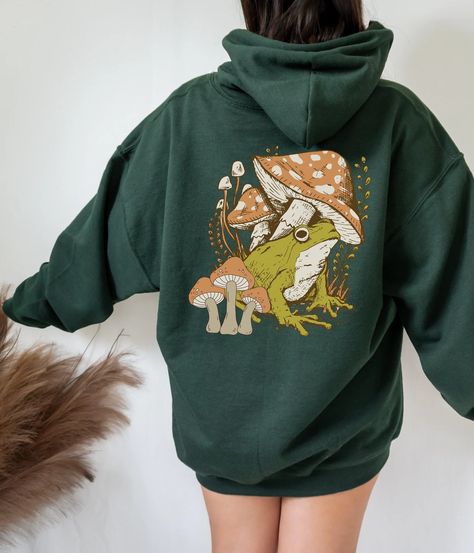 Moth Hoodie, Goblincore Outfits, Frog Hoodie, Mushroom Hoodie, Aesthetic Mushroom, Moon Hoodie, Oversized Aesthetic, Cat Moon, Hoodie Aesthetic