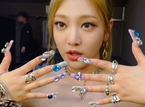 Aespa Earring, Aespacore Nails, Aespa Core Nails, K Pop Idol Nails, Aespa Nails, K Pop Nails, Idol Nails, Classic Nail Designs, Graffiti Nails