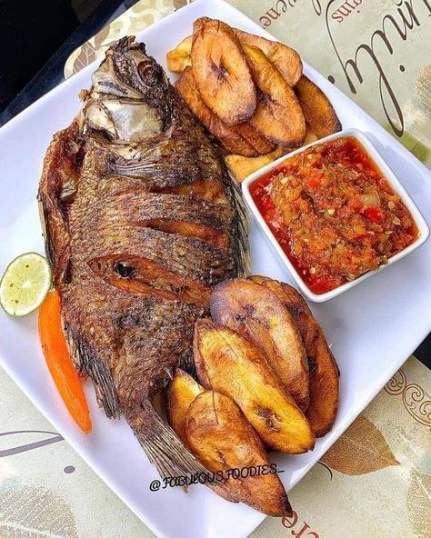 Congo Food, Nigeria Food, African Food Recipes, Restaurant Aesthetic, Africa Food, Cheap Meal Ideas, Simple Family Meals, Favorite Recipes Dinner, Cheap Meal