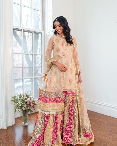 #WomensDaySpecial: 15 Best Women Bridal Designers in USA & Canada Gharara Dresses Pakistani, Enthic Dresses, Gharara Designs Indian, Shadi Aesthetic, Desi Ootd, Sharara Design, Gharara Dress, Nikkah Brides, Garara Dress