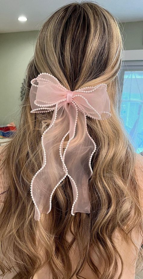 This is a beautiful, handmade, sheer, long tail, layered hair bow clip with a pearl edge detail. Great for any occasion! Suitable for girls and women. Also makes a great gift! Add the perfect finishing touch to hair and outfit with this very coquette, pretty, and stylish hair bow!  Made with 2.5" organza ribbon. Bows are between 5" and 6" wide with approximately 10" tails. Bow is attached to your options of alligator clip with teeth or French barrette. All bows are heat sealed to prevent fraying Preppy Hairstyles, Light Pink Hair, Hairstyle Examples, Organza Bow, Tail Hair, Hair Bow Clip, Pink Hair Bows, Bow Hairstyle, Ribbon Hairstyle