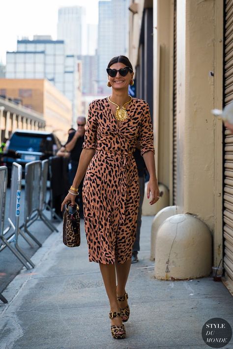 Loving Diane von Furstenberg's leopard print - That's Not My Age Wrap Dress Outfit, Giovanna Battaglia Engelbert, Leopard Print Wrap Dress, Street Style New York, Mid Century Fashion, Giovanna Battaglia, New York Fashion Week Street Style, Popsugar Fashion, Leopard Print Dress