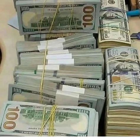 Stacks Of Money, Fake Money, Money Stacks, Gold Money, Money On My Mind, Money Magnet, Financial Assistance, Money Goals, Money And Happiness