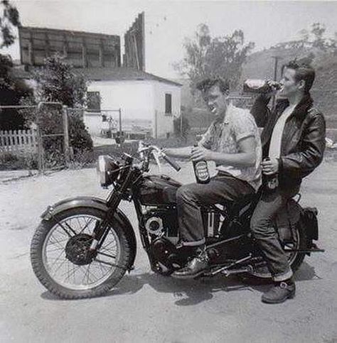 50s Greaser Aesthetic, Greaser Guys, 50s Greaser, Greaser Aesthetic, Motorcycle Aesthetic, Biker Aesthetic, Teddy Boys, Scrambler Motorcycle, Lady Riders