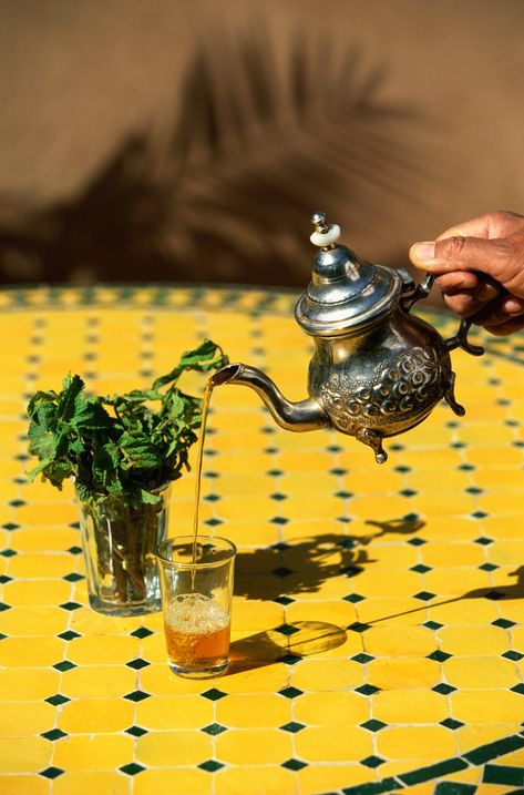 Moroccan Mint Tea Recipe, Mint Tea Recipe, Arabic Tea, Moroccan Aesthetic, Moroccan Tea, Moroccan Mint Tea, Cheap Coffee, Moroccan Art, Tea Culture