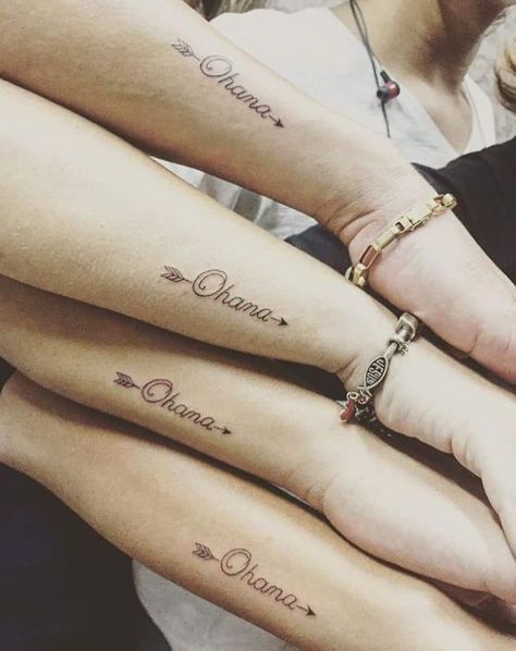 Memorial Tattoo Ideas, Matching Best Friend Tattoos, Sibling Tattoos, Hawaiian Tattoo, Bff Tattoos, Friendship Tattoos, Disney Trip Planning, Memorial Tattoo, Matching Patterns