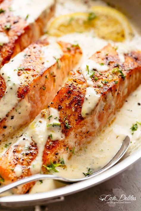 How To Cook Garlic, Sauce For Salmon, Garlic Butter Salmon, Creamy Garlic Sauce, Butter Salmon, Garlic Salmon, Cafe Delites, Salmon Seasoning, Pan Seared Salmon