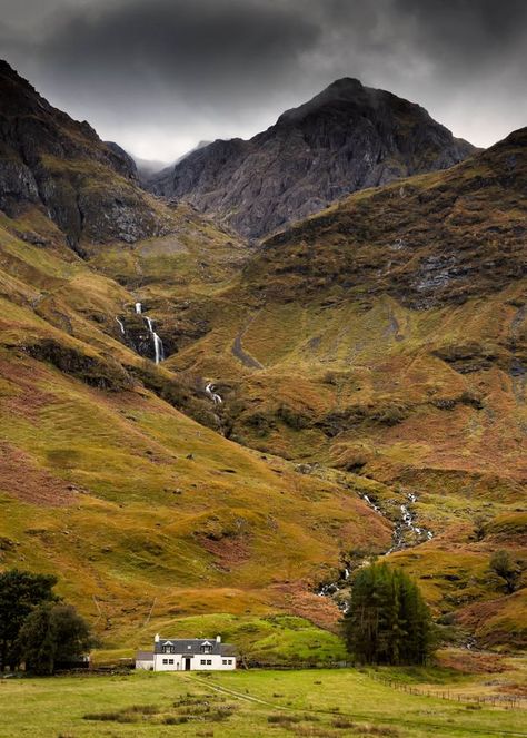 Scottish Landscape Photography, Scottish Highlands Aesthetic, Scotland Village, Scottish Highlands Landscape, Scottish Landscapes, Cotswolds Cottage, Scotland Landscape, Highland Homes, Scottish Landscape