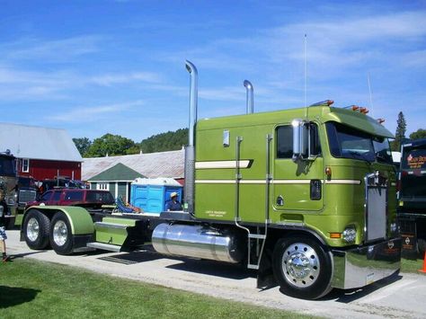 Pea green COE (flatnose) Kenworth Custom Big Rig, Cabover Trucks, Truck Pics, Custom Big Rigs, Cab Over, Show Trucks, Built Truck, Kenworth Trucks, Peterbilt Trucks