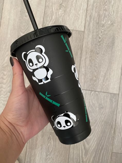 This Starbucks cup has the most adorable black and white pandas all over it for a touch of cute with your drink! Any name added for a personalised touch Hand wash only Panda Water Bottle, Wedding Converse Bride, Panda Room, Panda Clothes, Panda Things, Panda Outfit, Panda Stuff, Panda Items, Touch Hand