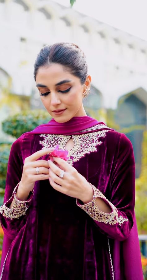 Velvet dress Maya Ali Dresses, Elegant Velvet Dress, Velvet Pakistani Dress, Velvet Suit Design, Dress Pakistani, Velvet Embroidery, Maya Ali, Heavy Dresses, Velvet Dress Designs