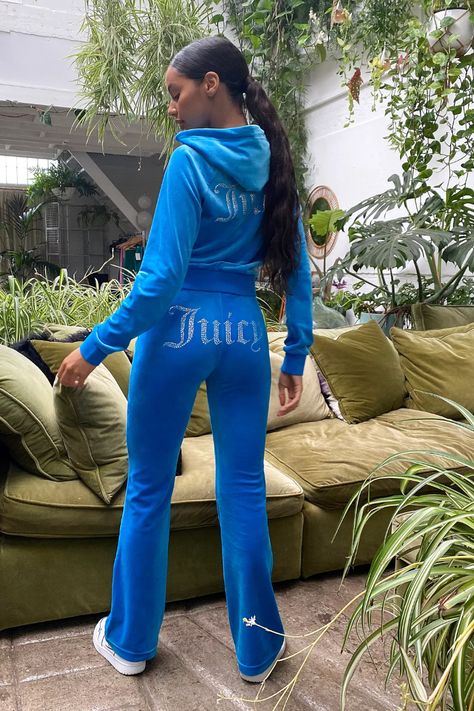 00s Fashion Outfit, 2000s Tracksuit, Juicy Couture Track Suit, Yk2 Outfits, Affordable Trendy Clothes, Juicy Couture Clothes, Juicy Tracksuit, Y2k Inspo, Blue Tracksuit