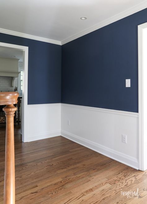 Entryway Cabinetry, Blue And White Walls, Custom Entryway, Ideas Entryway, Navy Living Rooms, White Wainscoting, Dark Blue Walls, Entryway Cabinet, Navy Walls