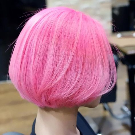 Pink Hair Short, Bubblegum Pink Hair, Bright Pink Hair, Hair Product Organization, Light Pink Hair, Pink Hair Dye, Short Bob Haircuts, Hair Stuff, Cut My Hair