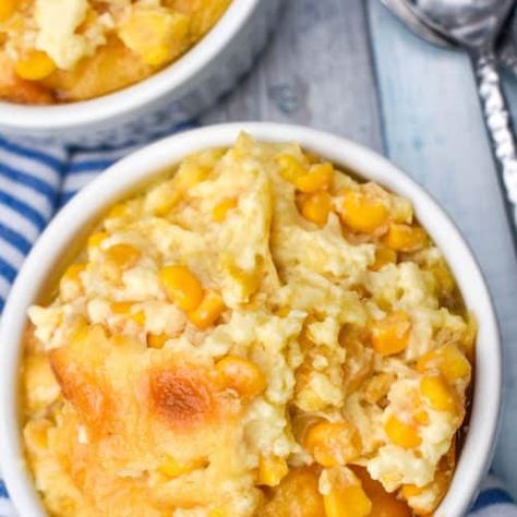 Grandma's Southern Creamed Corn Pudding - 4 Sons 'R' Us Simple Corn Casserole, Southern Creamed Corn, Corn Pudding Recipe, Creamy Cheesy Pasta, Easy Corn Casserole, Macaroni Pie, Cream Cheese Corn, Quick Easy Recipes, Italian Comfort Food