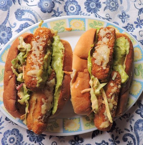 Ultimate Fish Finger Sandwich Sandwich Image, Baked Whole Chicken Recipes, Spicy Coleslaw, Finger Sandwich, Whole Baked Chicken, Tea Sandwiches Recipes, Spicy Guacamole, Small Cabbage, Canned Butter